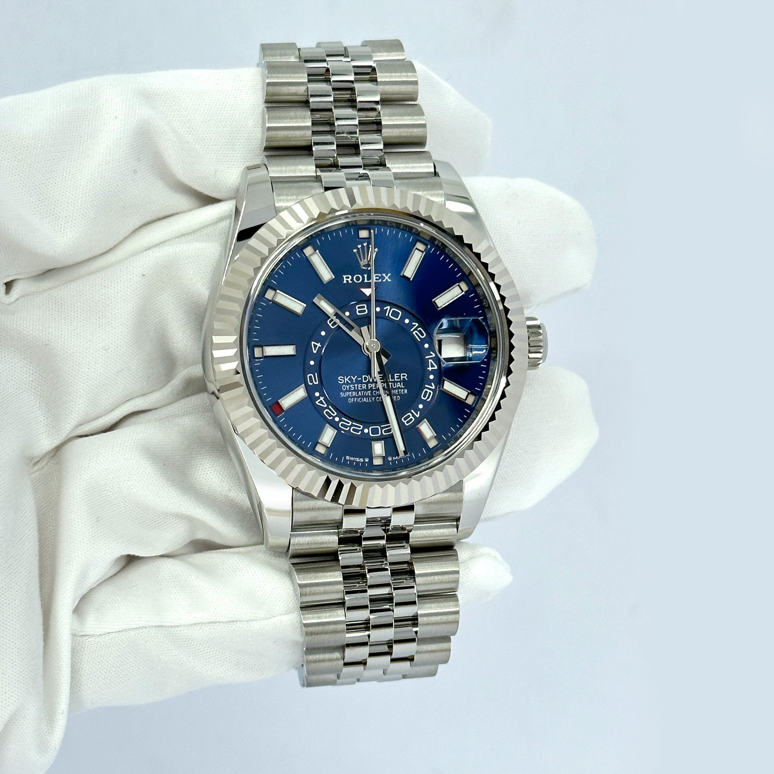 Rolex Sky-Dweller, 42mm, Oystersteel and 18k White Gold, Blue, Jubilee, Ref# 336934-0006 1:1 - Image 12