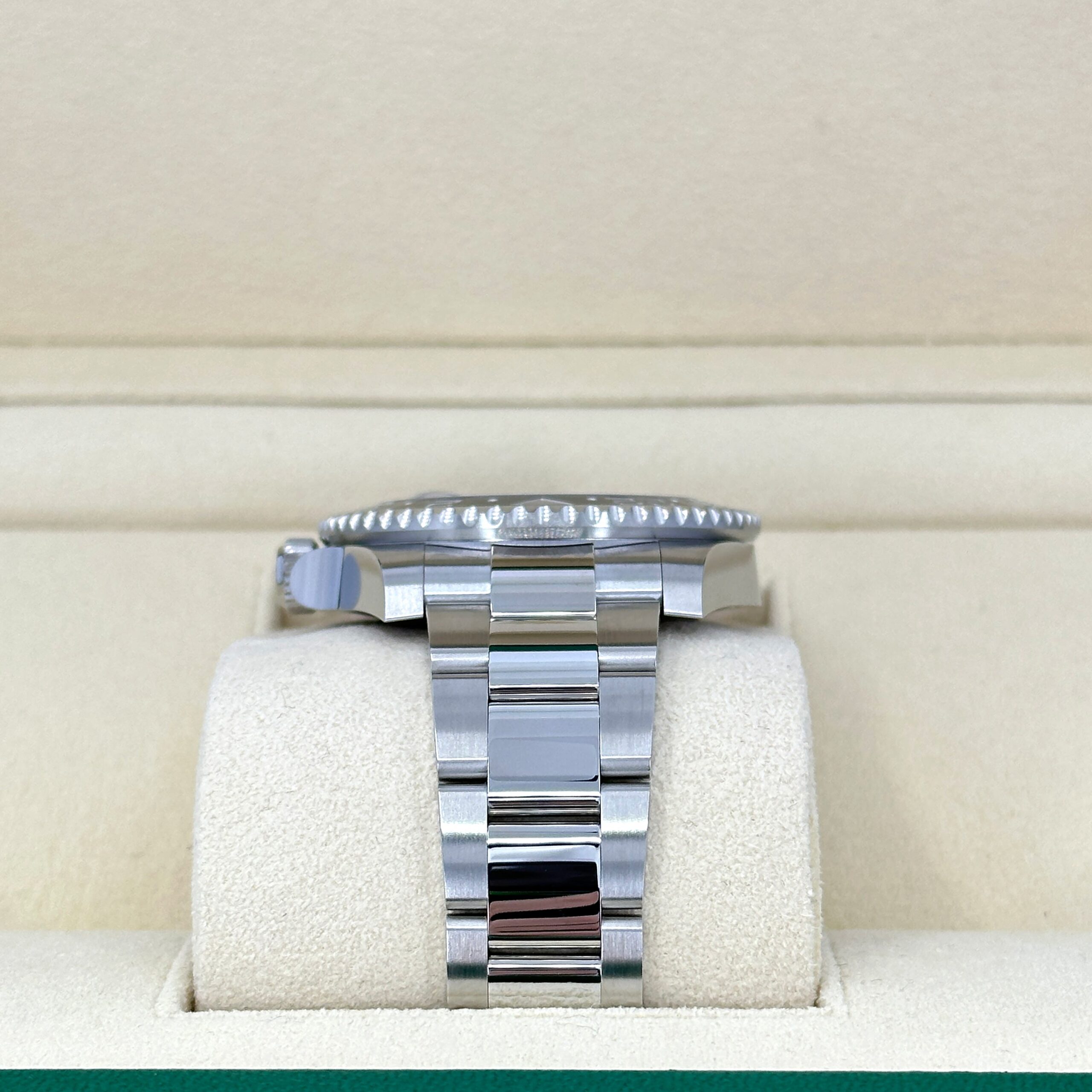 Rolex GMT-Master II, BATMAN, Stainless steel, 40mm, Ref# 126710blnr 1:1 - Image 6