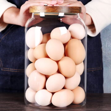 Egg Jars Kitchen Canister 1 Gallon Clear Large Glass Food Storage Jar with Wooden Airtight Lid for Spaghetti Pasta, Powder, flour, Tea, Coffee cereals
