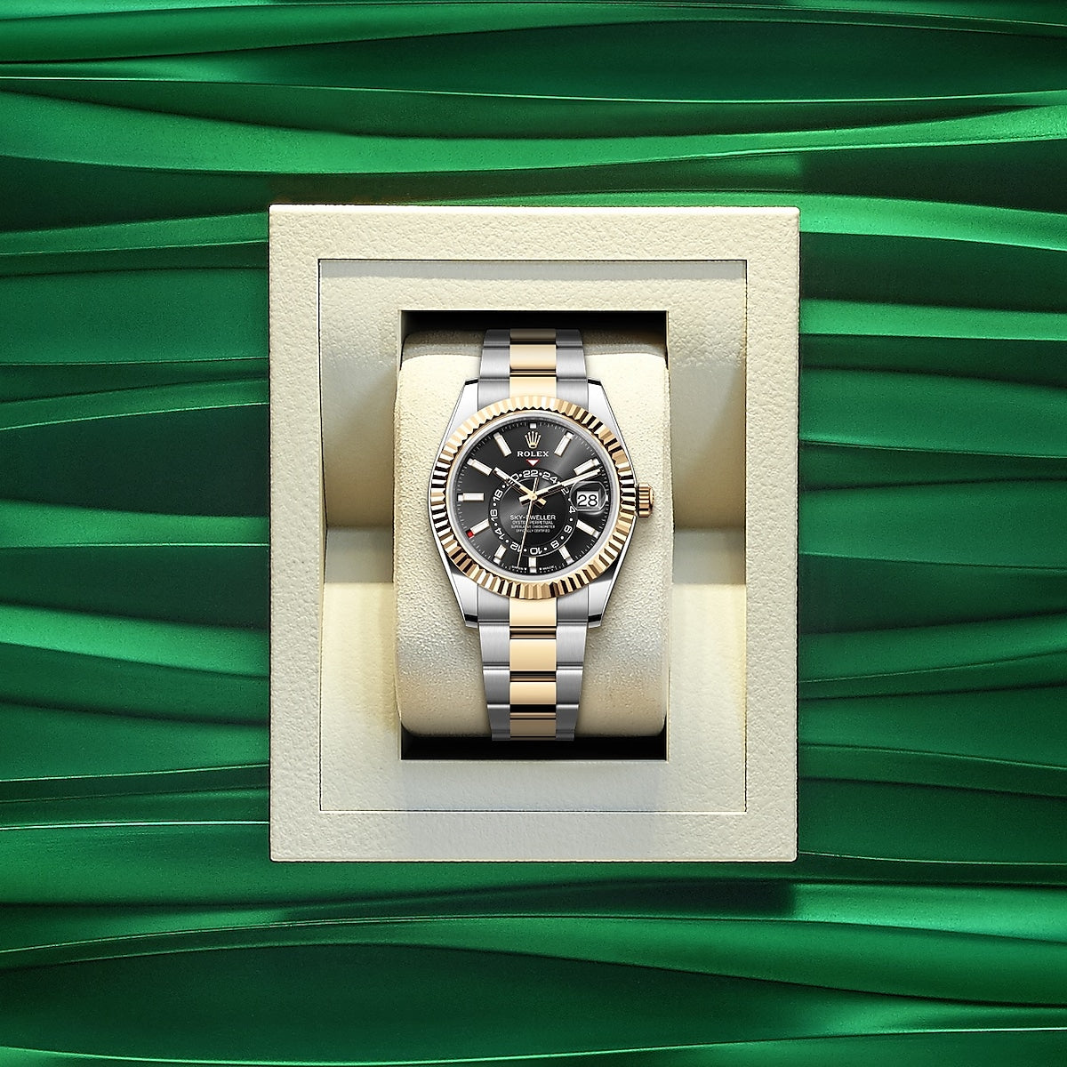 Rolex Sky-Dweller, 42mm, Oystersteel and 18k Yellow Gold, Black, Oyster, Ref# 336933-0003 1:1 - Image 5