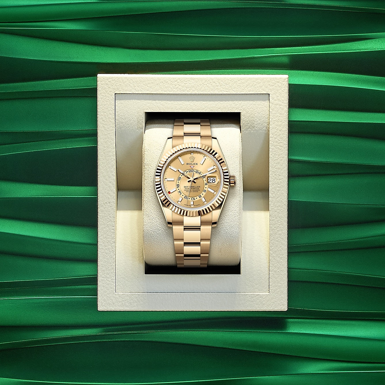 Rolex Sky-Dweller, 42mm, 18k Yellow Gold, Ref# 336938-0001 1:1 - Image 5