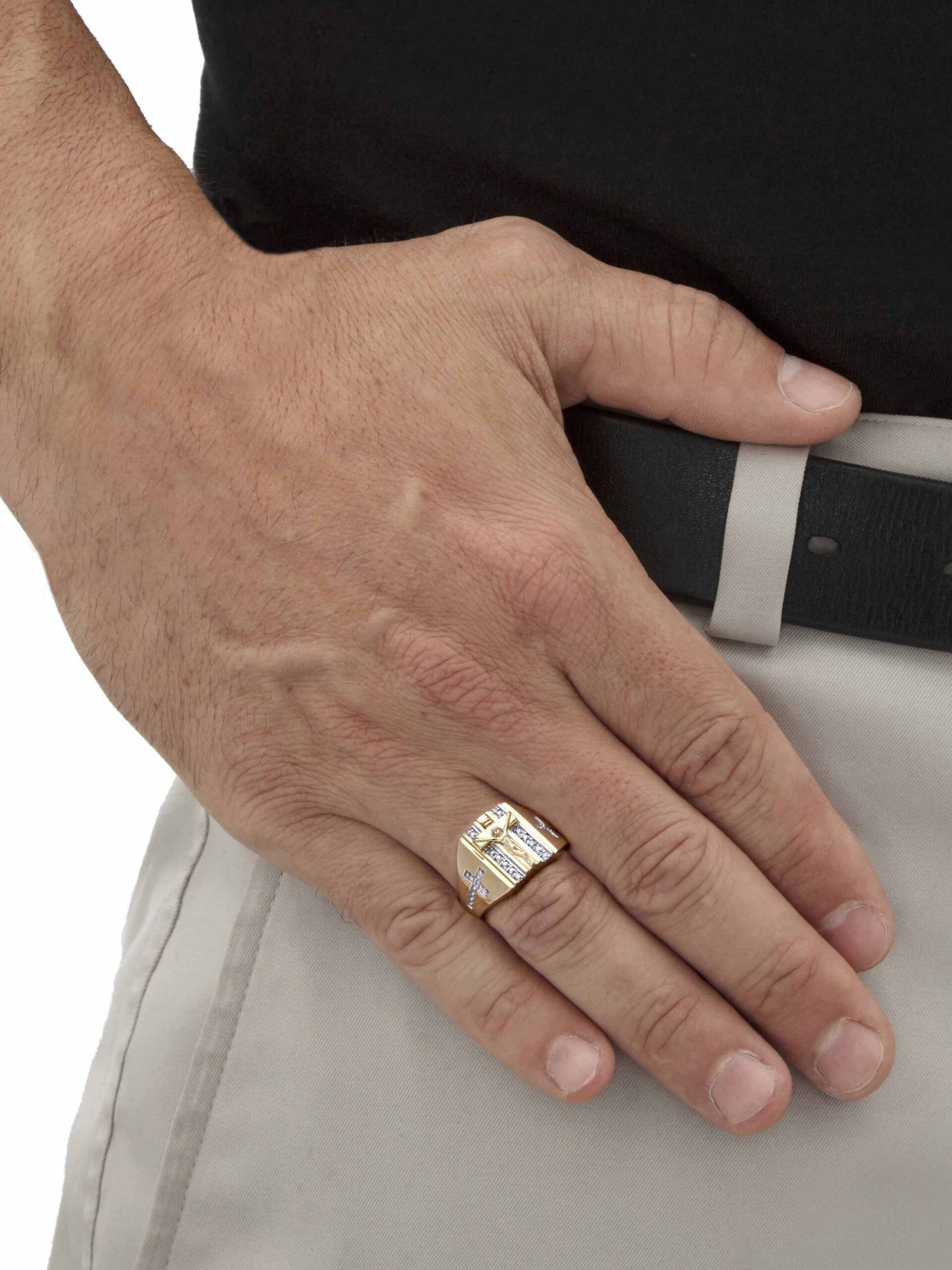PalmBeach Jewelry Men's Round Diamond Crucifix and Cross Ring 1/10 TCW in 18k Gold-Plated or Sterling Silver - Image 5