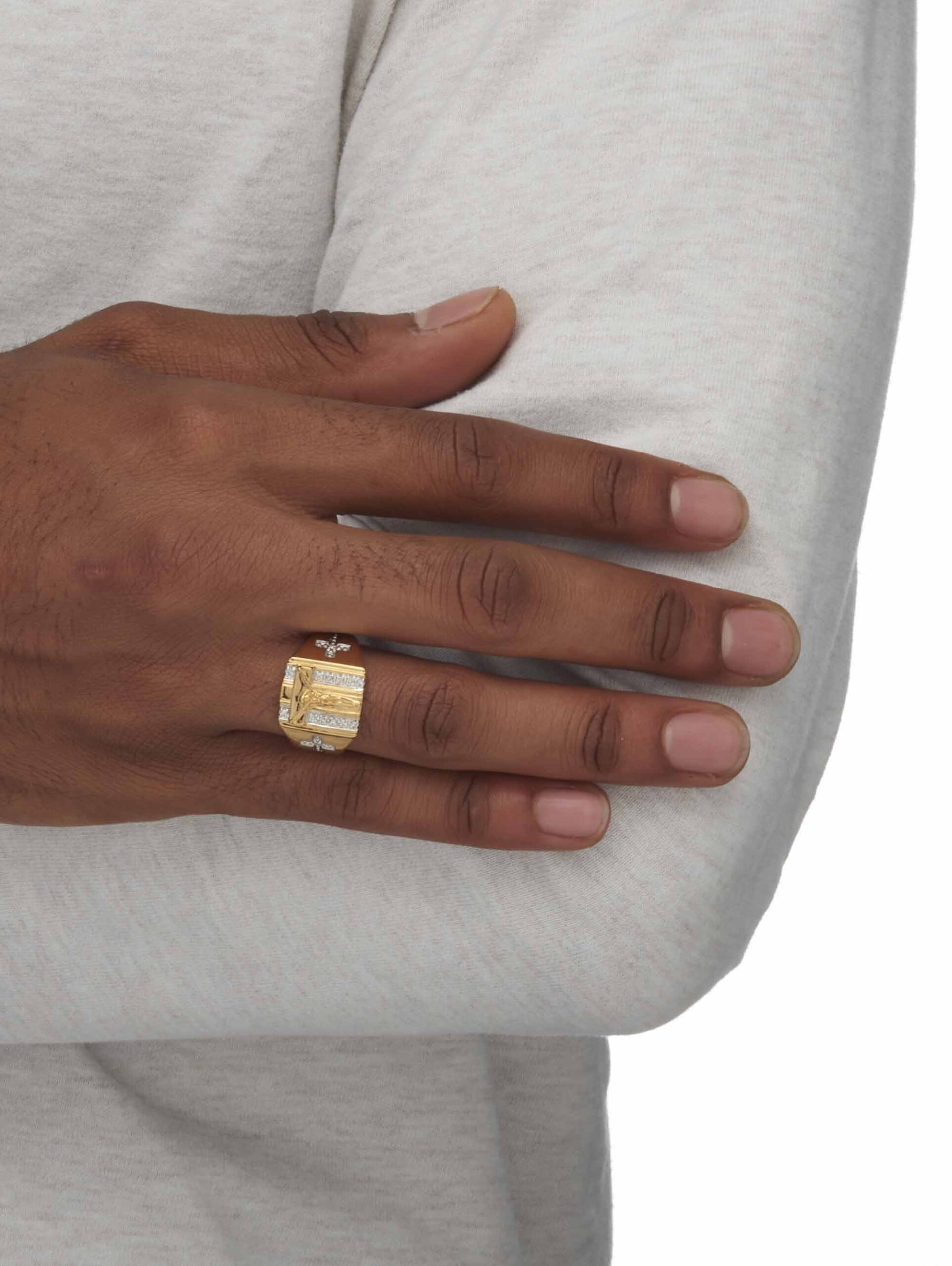 PalmBeach Jewelry Men's Round Diamond Crucifix and Cross Ring 1/10 TCW in 18k Gold-Plated or Sterling Silver - Image 3