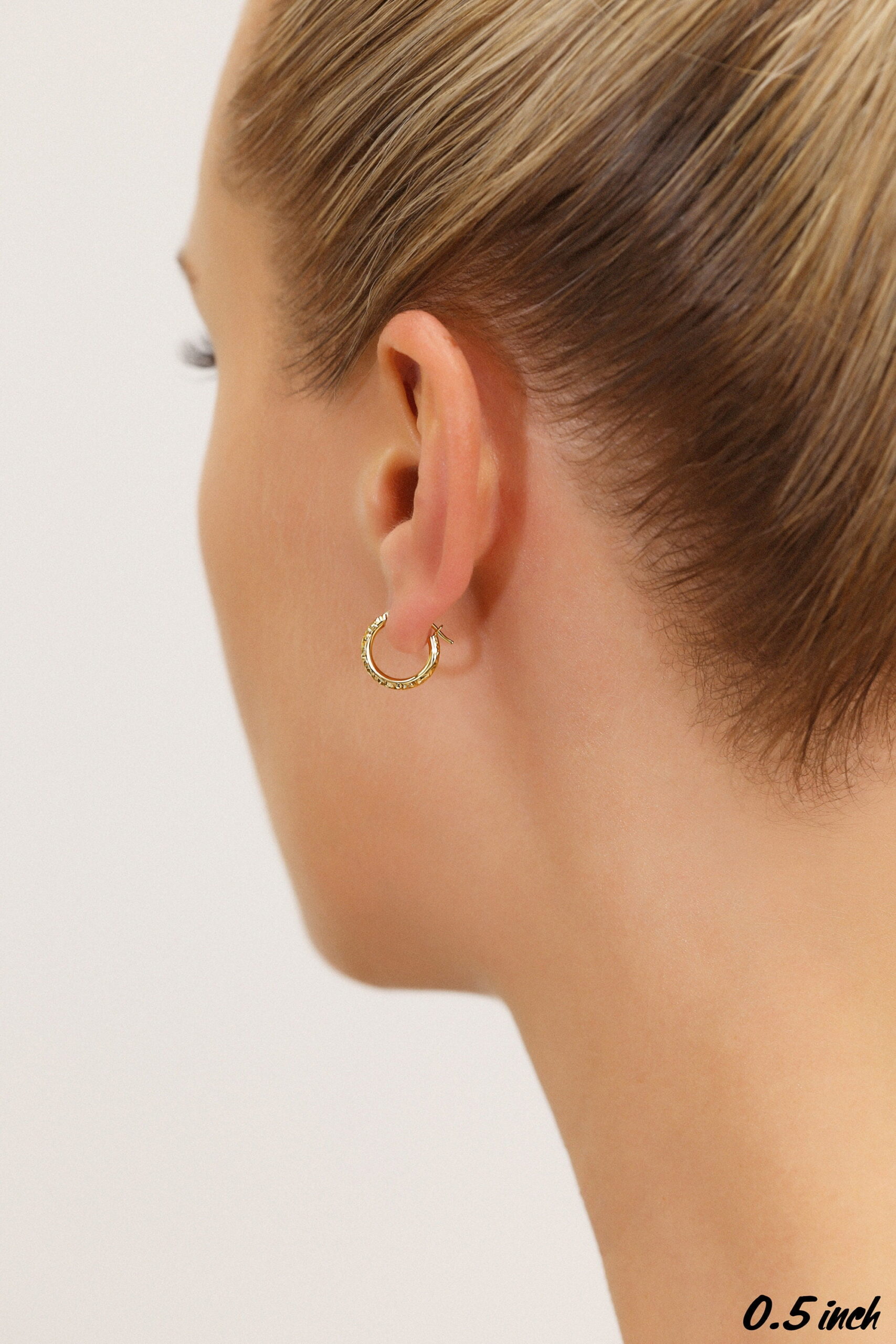 Tilo Jewelry 14K Yellow Gold Round Hoop Earrings with Diamond-Cut Engraving for Women, Men, Unisex | 13mm - 0.5 Inch - Image 3